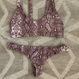 Acacia bikini